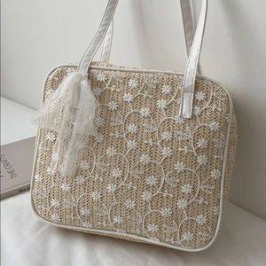 Floral Lace & Straw Bag